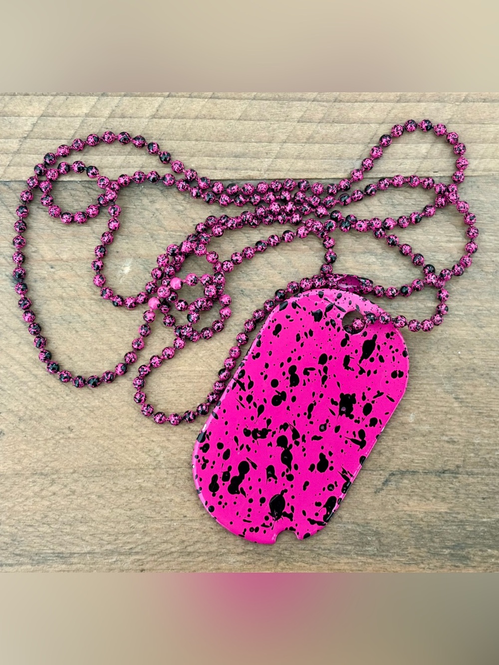 HOT PINK & BLACK PAINT SPLATTER DOG TAG NECKLACE (30" CHAIN)